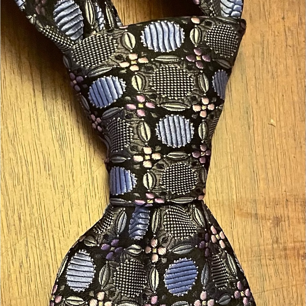 JOSEPH A. BANK Gold Series Tie